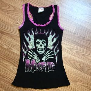 Woman’s Misfits Tank Top Hot Topic